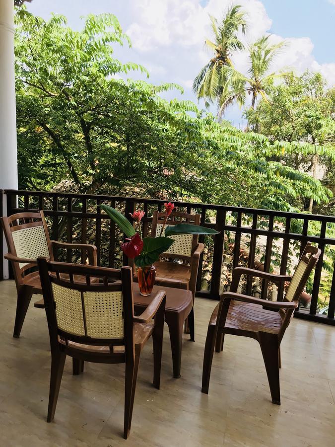 Neli Guests House Hotel Unawatuna Exterior foto
